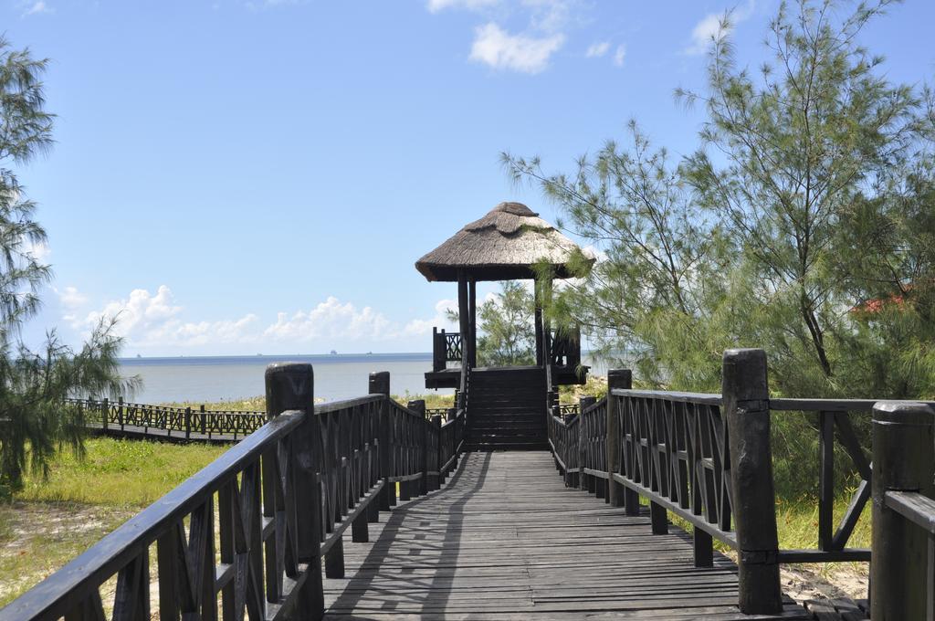 Golden Peacock Resort Hotel Beira Bagian luar foto