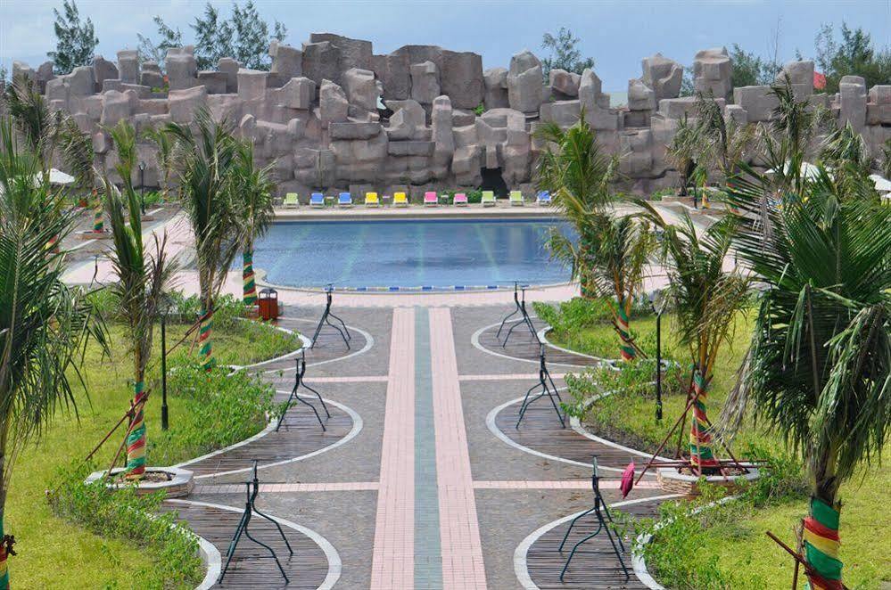 Golden Peacock Resort Hotel Beira Bagian luar foto